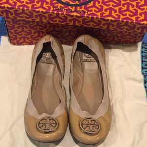Tory Burch Flats! In great condition barely worn